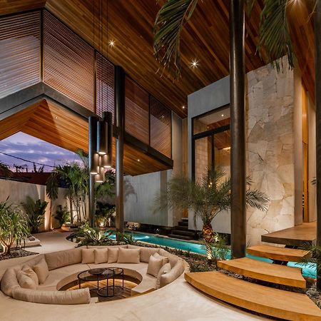 Villa Levante Bali By House Of Winds - Tropical Oasis Near Canggu Керобокан Экстерьер фото